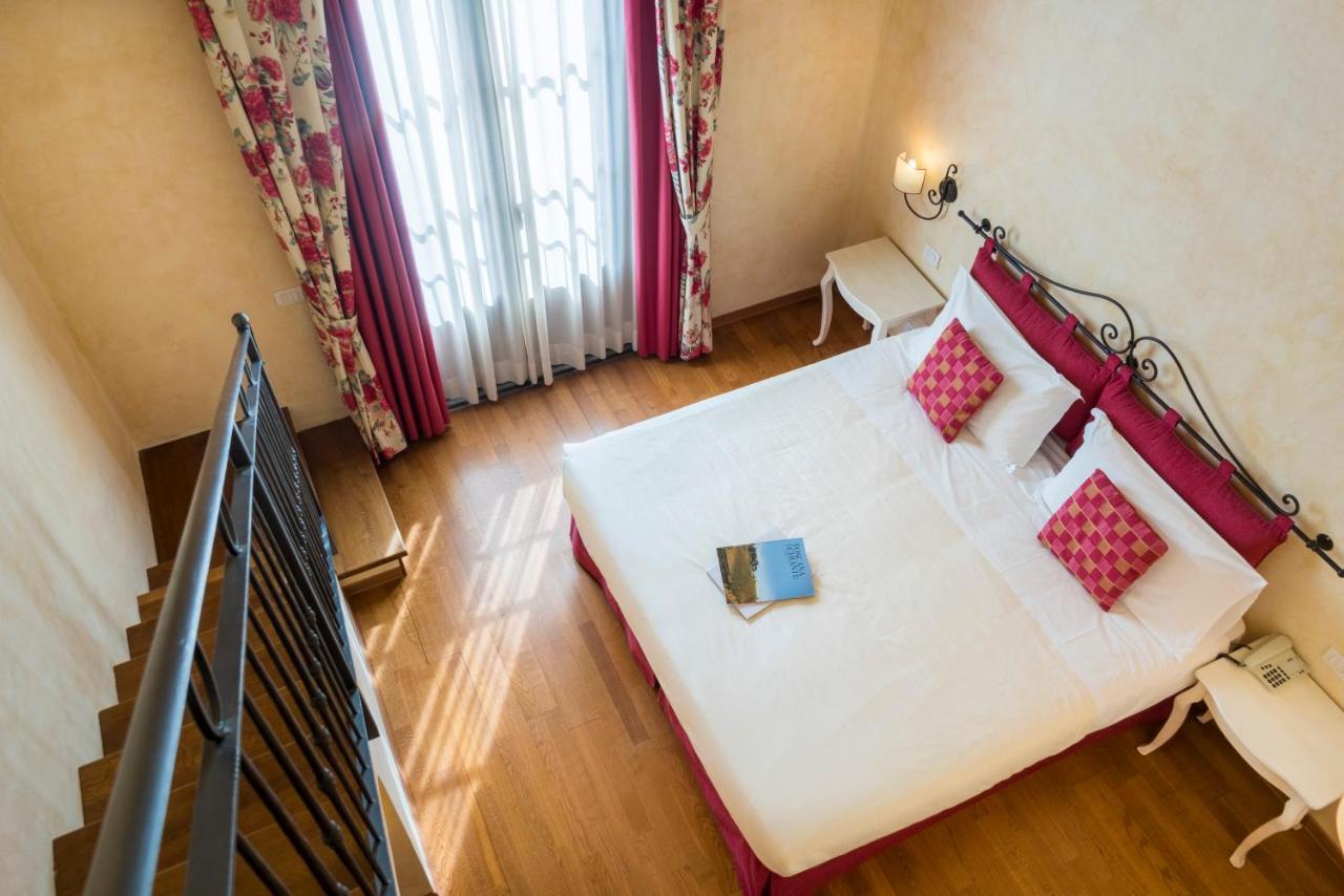 Hotel Borgo Di Cortefreda - Place Of Charme Tavarnelle Val di Pesa Exterior foto